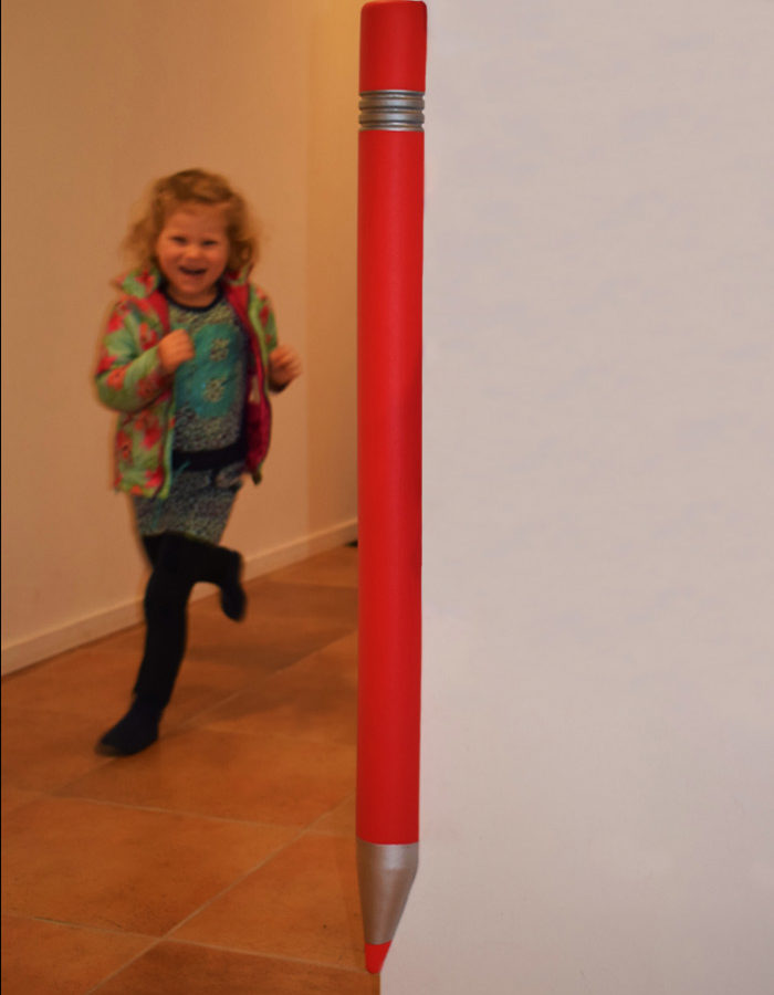 Corner-Guard-Deluxe-Pen-Red-Light